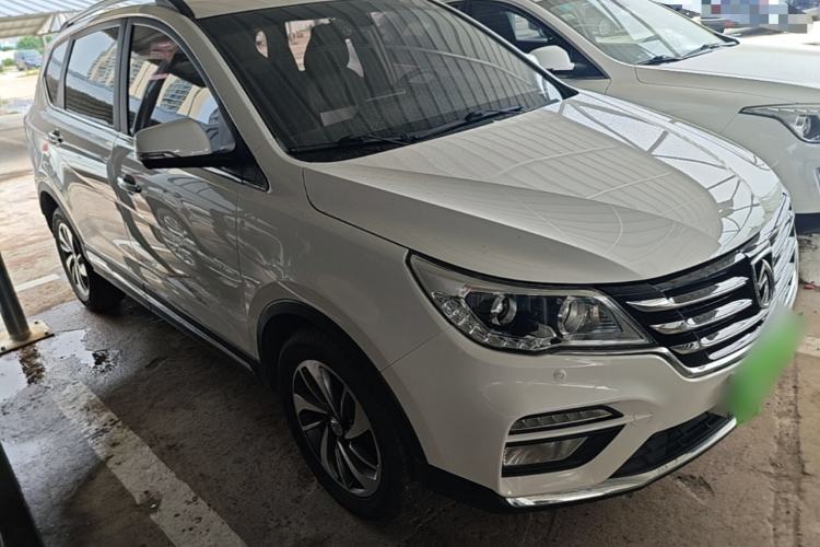 Used Baojun 560 2017 1.5T DCT Flagship Model 7 Seats Front Right 45 Deg