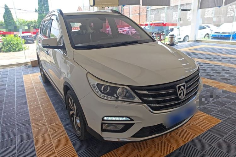 Used Baojun 560 2017 1.5T DCT Flagship Model 7 Seats Front Right 45 Deg