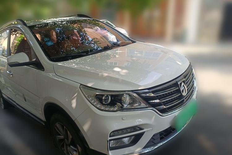 Used Baojun 560 2017 Rhythmic Edition 1.8L iAMT Prestige Model Front Right 45 Deg