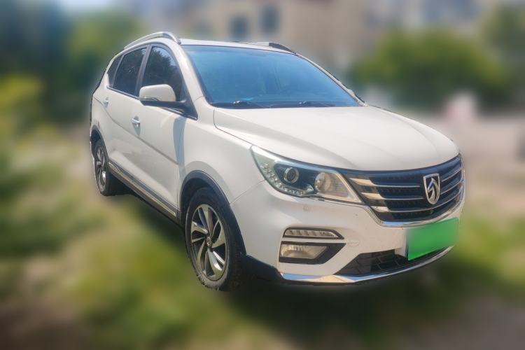 Used Baojun 560 2017 Rhythmic Edition 1.8L iAMT Prestige Model Front Right 45 Deg