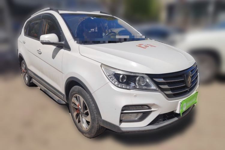Used Baojun 560 2017 Rhythmic Edition 1.8L iAMT Prestige Model Front Right 45 Deg