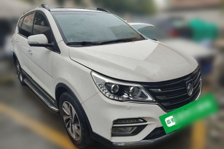 Used Baojun 560 2017 Rhythmic Edition 1.8L iAMT Prestige Model Front Right 45 Deg