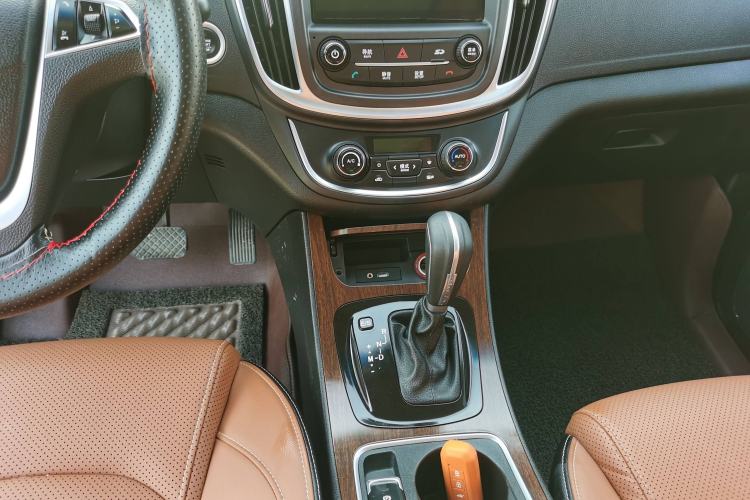 Used Baojun 560 2017 Rhythmic Edition 1.8L iAMT Prestige Model Gear Lever
