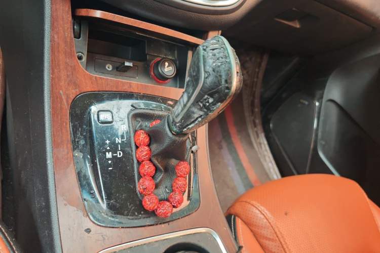 Used Baojun 560 2017 Rhythmic Edition 1.8L iAMT Prestige Model Gear Lever