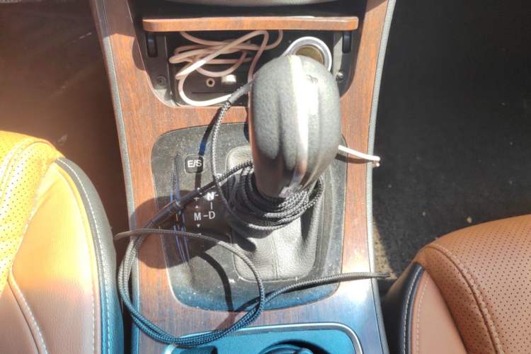 Used Baojun 560 2017 Rhythmic Edition 1.8L iAMT Prestige Model Gear Lever