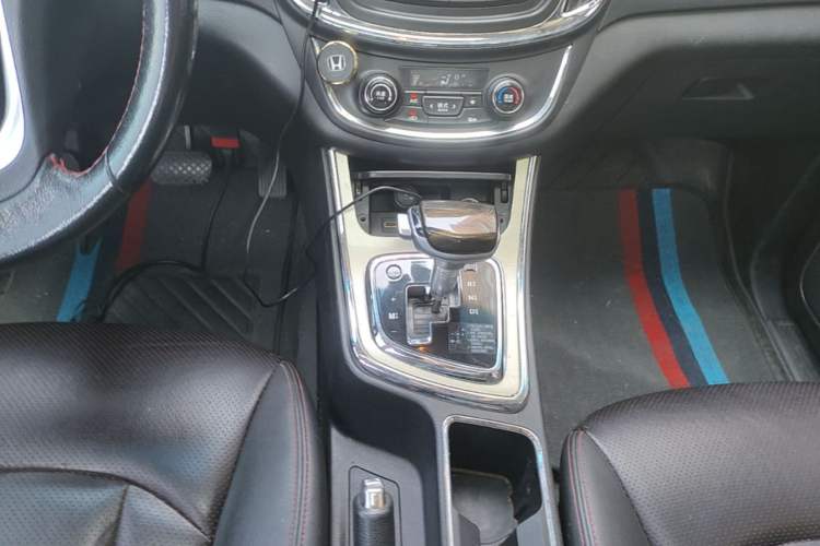 Used Baojun 560 2017 Rhythmic Edition 1.8L iAMT Prestige Model Gear Lever