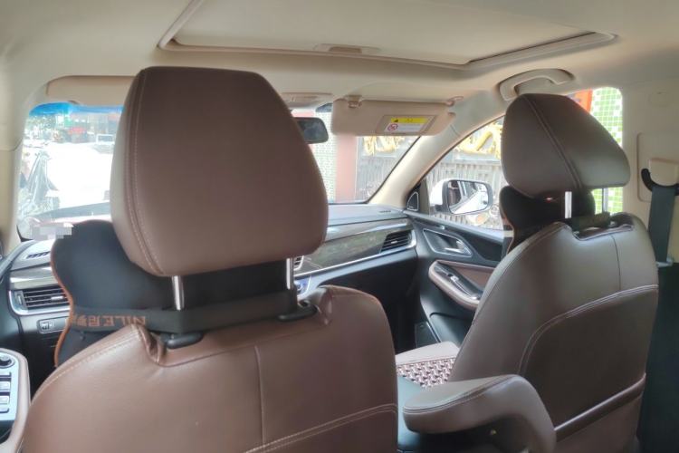 Used Baojun 560 2017 1.5T DCT Prestige Edition Headliner