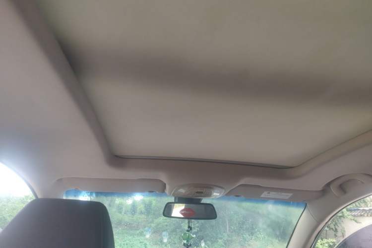 Used Baojun 560 2017 1.5T DCT Flagship Model 7 Seats Headliner