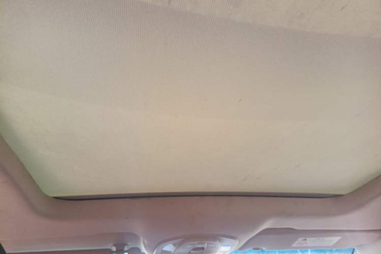 Used Baojun 560 2017 Rhythmic Edition 1.8L iAMT Prestige Model Headliner