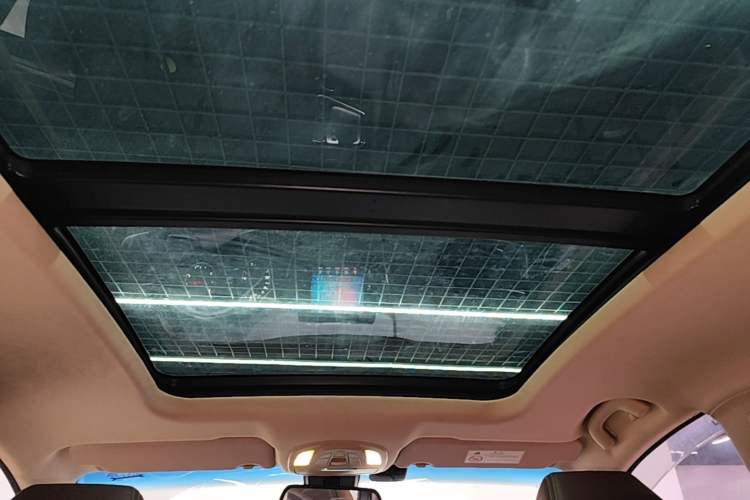 Used Baojun 560 2017 1.5T DCT Flagship Model Headliner