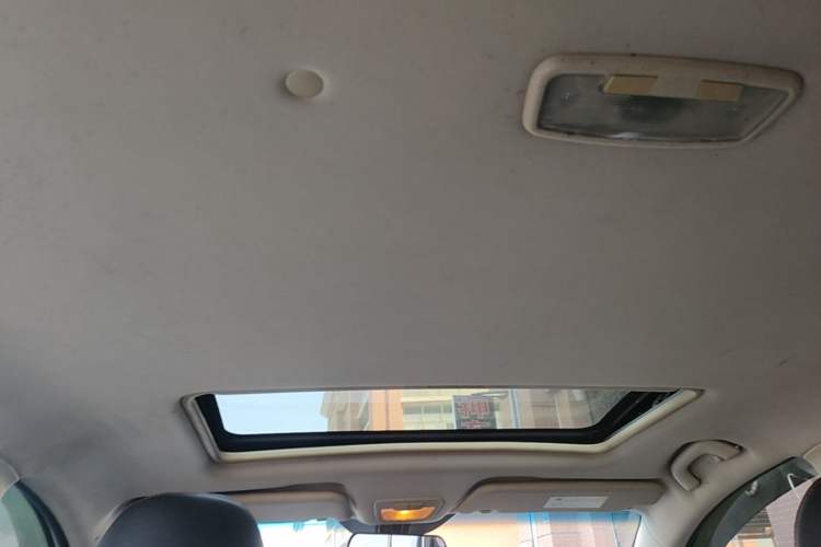 Used Baojun 560 2017 Rhythmic Edition 1.8L iAMT Prestige Model Headliner