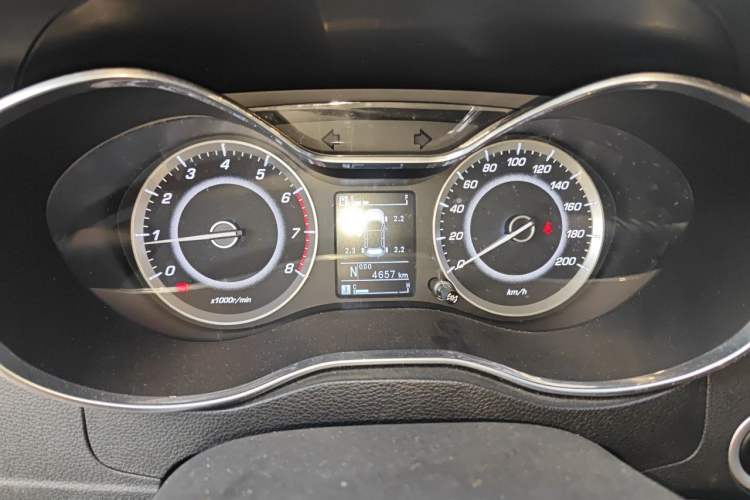 Used Baojun 560 2017 Rhythmic Edition 1.8L iAMT Prestige Model Instrument Cluster