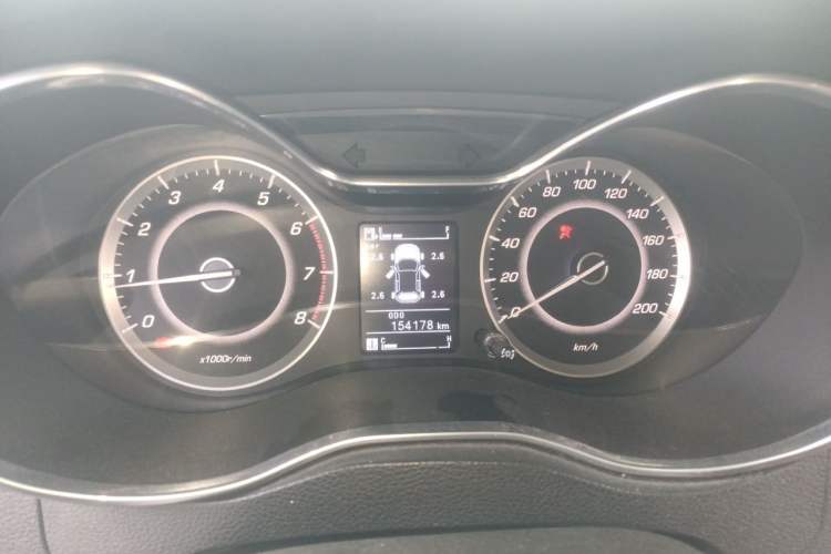 Used Baojun 560 2017 Rhythmic Edition 1.5T Manual Premium Model Instrument Cluster