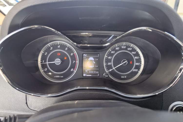 Used Baojun 560 2017 Rhythmic Edition 1.8L iAMT Prestige Model Instrument Cluster