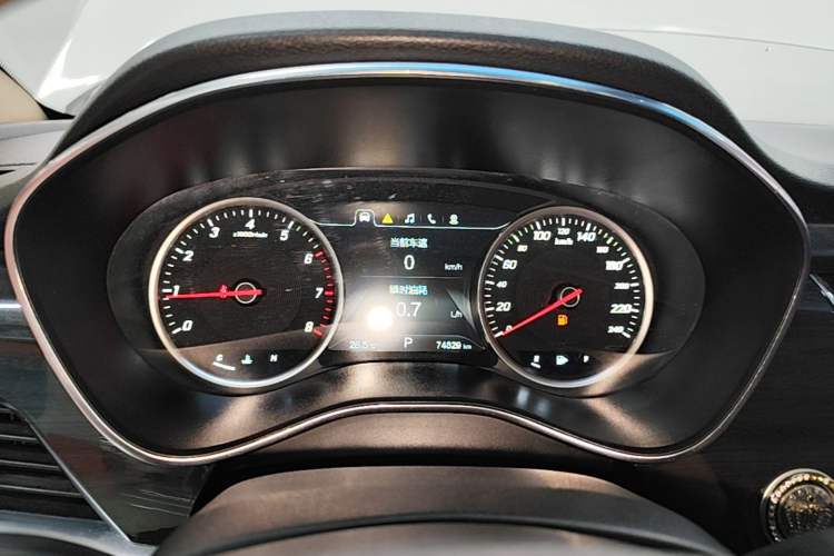 Used Baojun 560 2017 1.5T DCT Flagship Model Instrument Cluster
