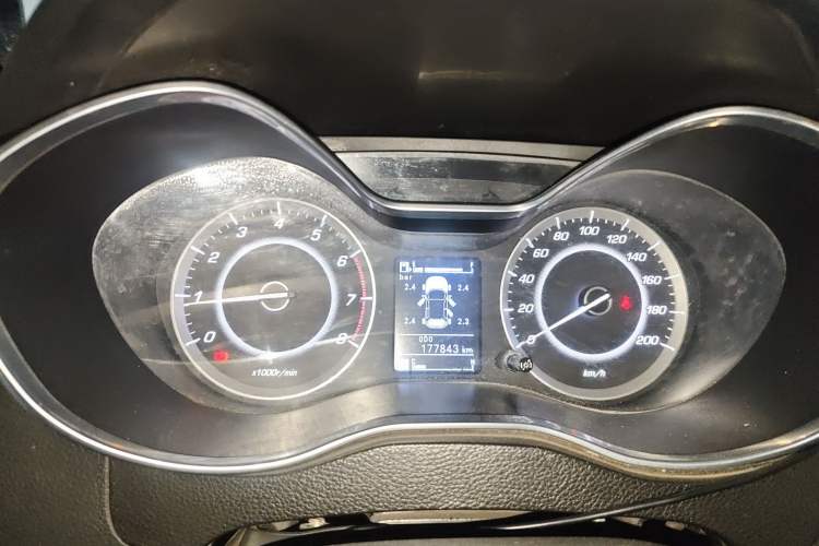 Used Baojun 560 2017 Rhythmic Edition 1.5T Manual Enjoyment Model Instrument Cluster