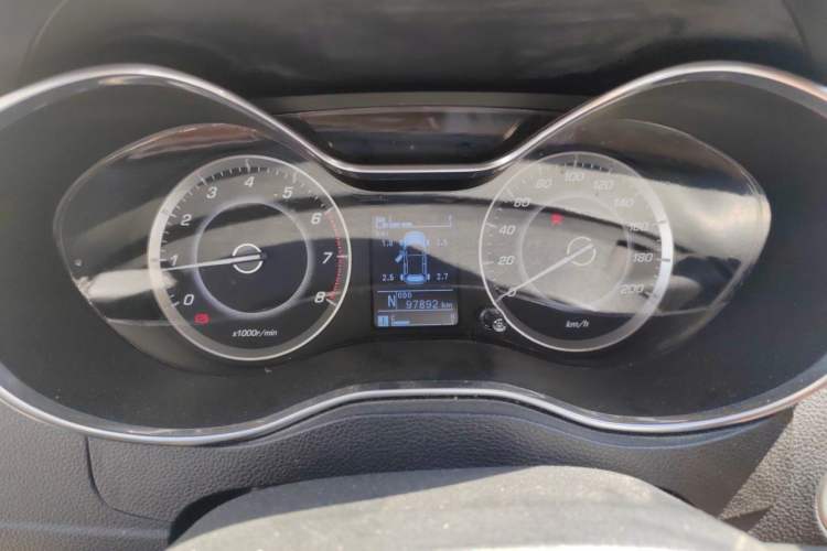 Used Baojun 560 2017 Rhythmic Edition 1.8L iAMT Prestige Model Instrument Cluster