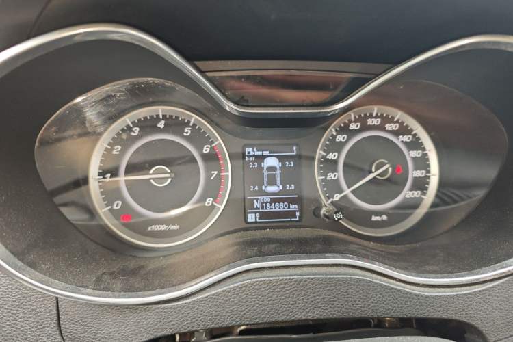 Used Baojun 560 2017 Rhythmic Edition 1.8L iAMT Prestige Model Instrument Cluster