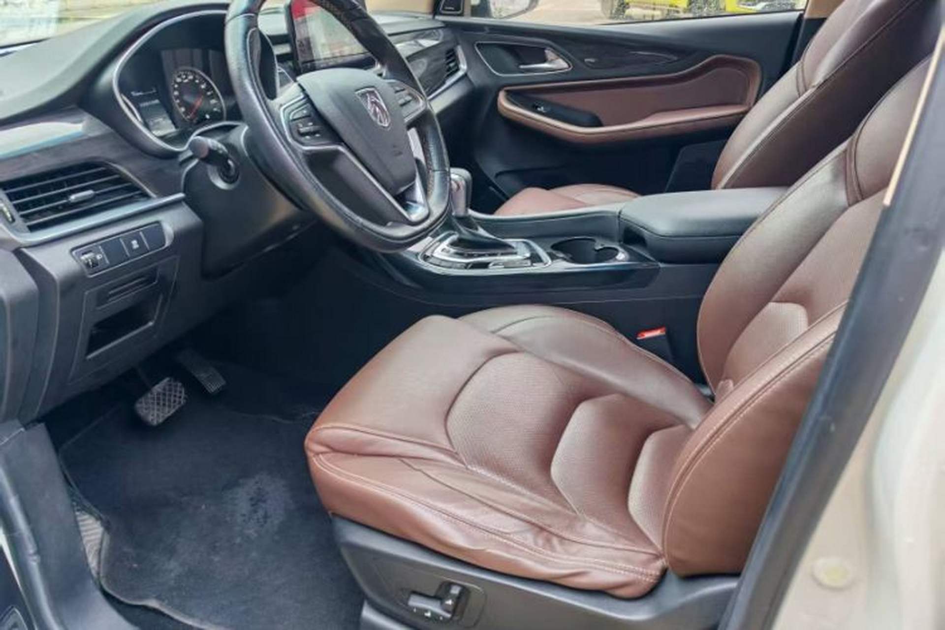 Used Baojun 560 2017 1.5T DCT Prestige Edition Interior 1