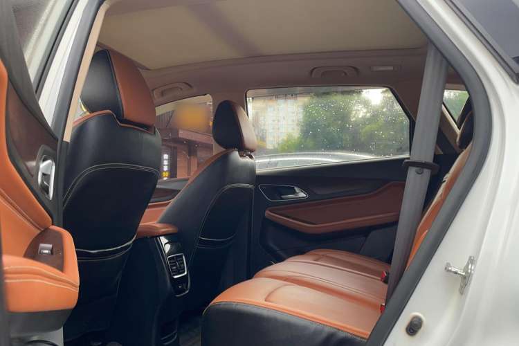 Used Baojun 560 2017 Rhythmic Edition 1.8L iAMT Prestige Model Interior 1