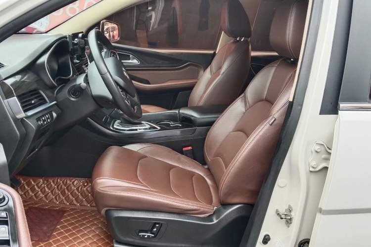 Used Baojun 560 2017 1.5T DCT Flagship Model Interior 5