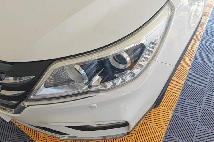 Used Baojun 560 2017 1.5T DCT Flagship Model 7 Seats Left Front Headlight
