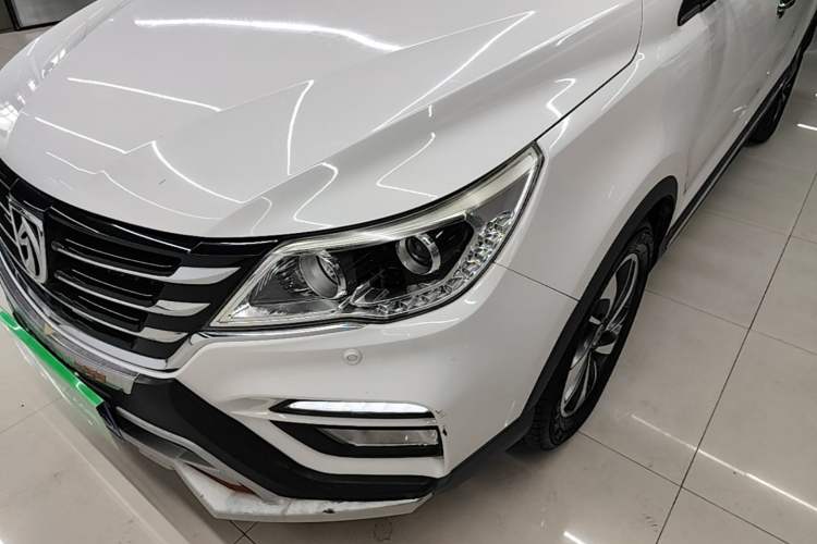 Used Baojun 560 2017 1.5T DCT Flagship Model Left Front Headlight