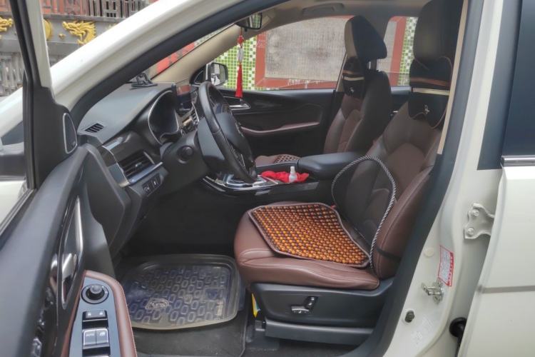 Used Baojun 560 2017 1.5T DCT Prestige Edition Left Front Seat
