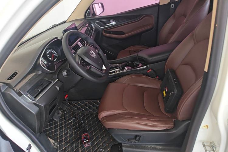 Used Baojun 560 2017 1.5T DCT Flagship Model 7 Seats Left Front Seat