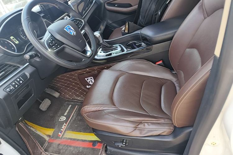 Used Baojun 560 2017 1.5T DCT Flagship Model 7 Seats Left Front Seat