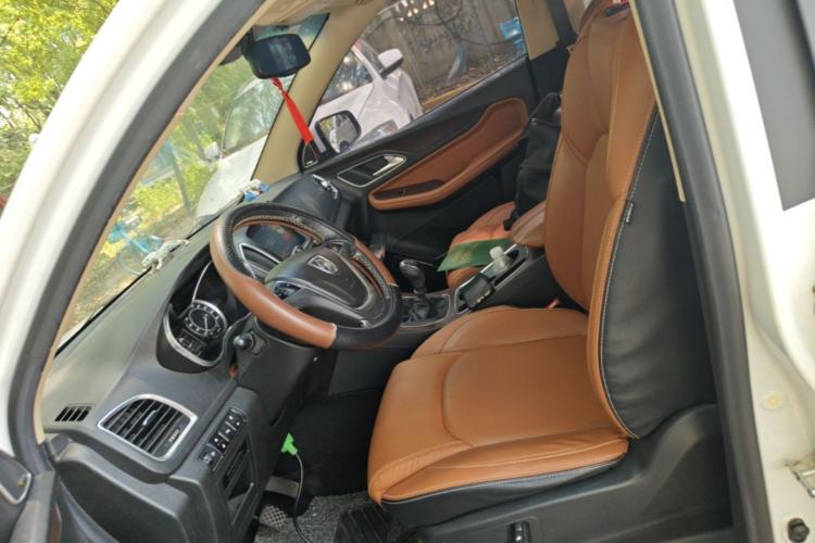 Used Baojun 560 2017 Rhythmic Edition 1.5T Manual Premium Model Left Front Seat