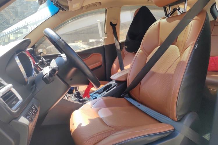 Used Baojun 560 2017 Rhythmic Edition 1.8L iAMT Prestige Model Left Front Seat
