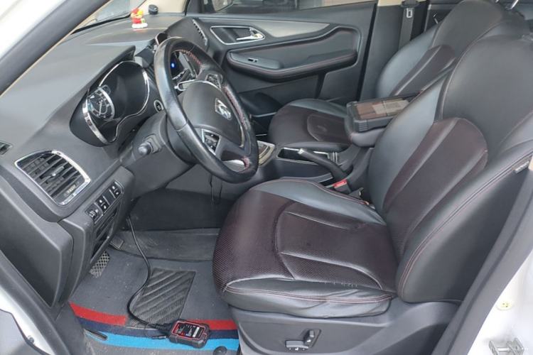 Used Baojun 560 2017 Rhythmic Edition 1.8L iAMT Prestige Model Left Front Seat