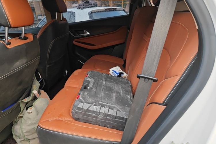 Used Baojun 560 2017 Rhythmic Edition 1.8L iAMT Prestige Model Left Rear Seat