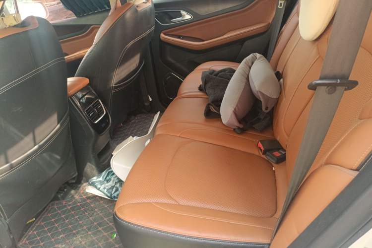 Used Baojun 560 2017 Rhythmic Edition 1.8L iAMT Prestige Model Left Rear Seat