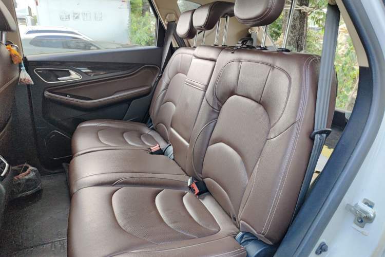 Used Baojun 560 2017 1.5T DCT Flagship Model 7 Seats Left Rear Seat
