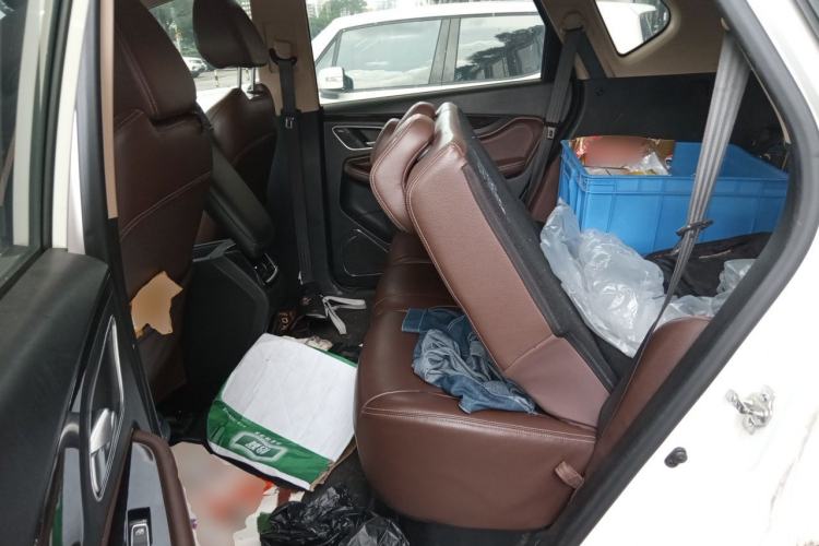 Used Baojun 560 2017 1.5T DCT Flagship Model Left Rear Seat