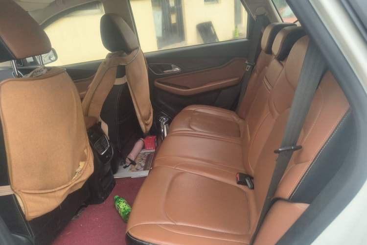 Used Baojun 560 2017 Rhythmic Edition 1.5T Manual Premium Model Left Rear Seat
