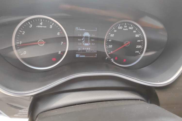 Used Baojun 560 2017 1.5T DCT Prestige Edition Odometer Close Up