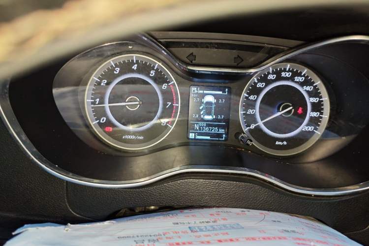 Used Baojun 560 2017 Rhythmic Edition 1.8L iAMT Prestige Model Odometer Close Up