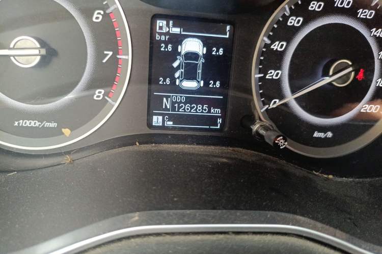 Used Baojun 560 2017 Rhythmic Edition 1.8L iAMT Prestige Model Odometer Close Up