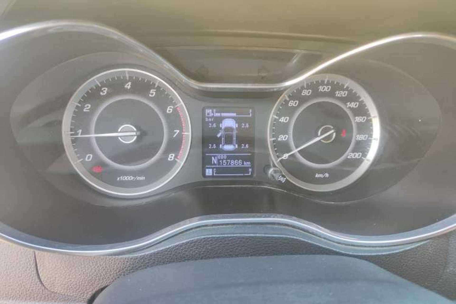 Used Baojun 560 2017 Rhythmic Edition 1.8L iAMT Prestige Model Odometer Close Up