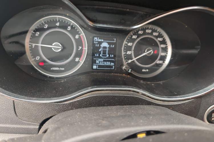 Used Baojun 560 2017 Rhythmic Edition 1.8L iAMT Prestige Model Odometer Close Up