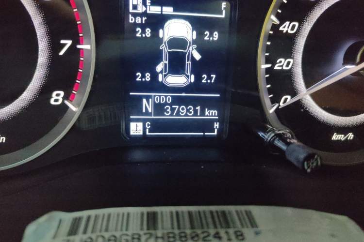 Used Baojun 560 2017 Rhythmic Edition 1.8L iAMT Prestige Model Odometer Close Up