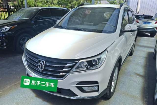Used Baojun 560 2017 1.5T Manual Comfort Version 7 Seats