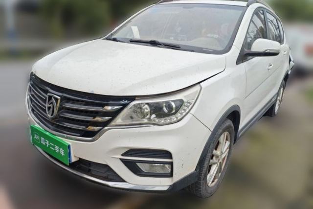 Used Baojun 560 2017 1.5T Manual Comfort Version 7 Seats