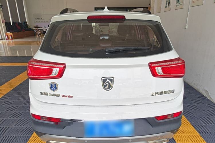 Used Baojun 560 2017 1.5T DCT Flagship Model 7 Seats Rear
