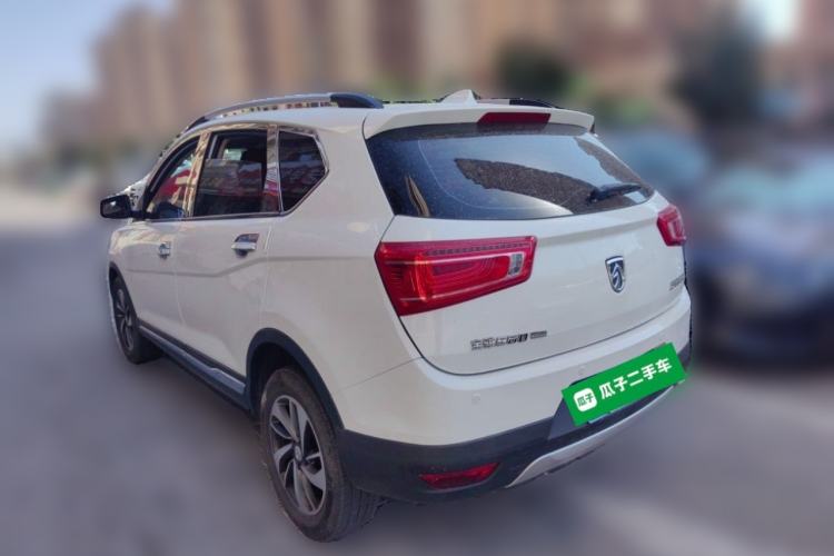 Used Baojun 560 2017 Rhythmic Edition 1.5T Manual Premium Model Rear Left 45 Deg
