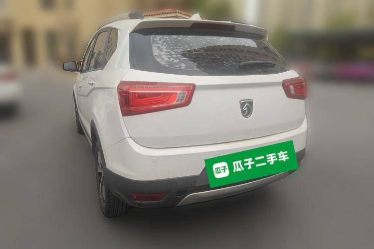 Used Baojun 560 2017 Rhythmic Edition 1.5T Manual Premium Model Rear Left 45 Deg