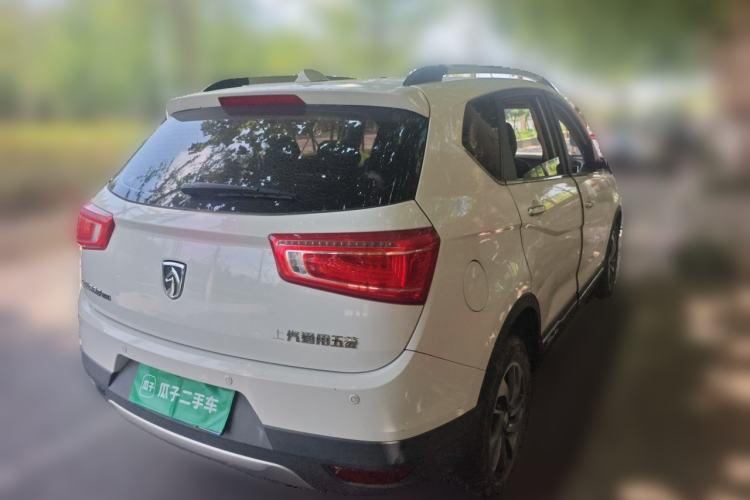 Used Baojun 560 2017 Rhythmic Edition 1.5T Manual Premium Model Rear Right 45 Deg